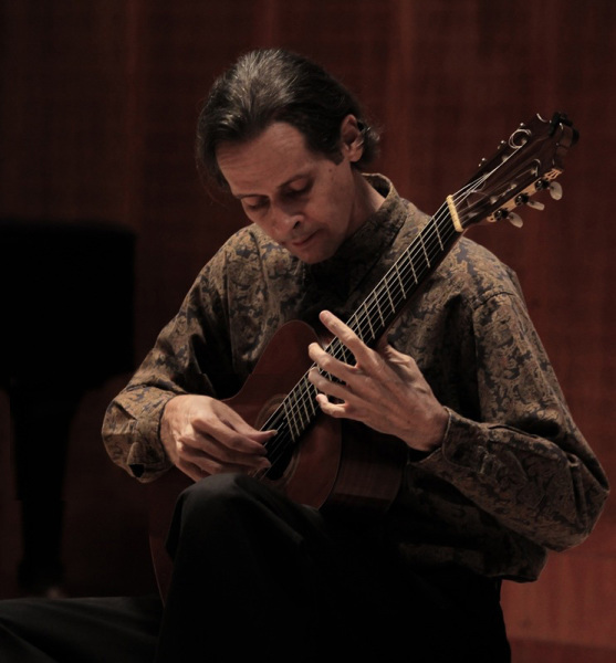 #4 Guitarra y voz, Schumann, Schubert, y la música de Luis Zea